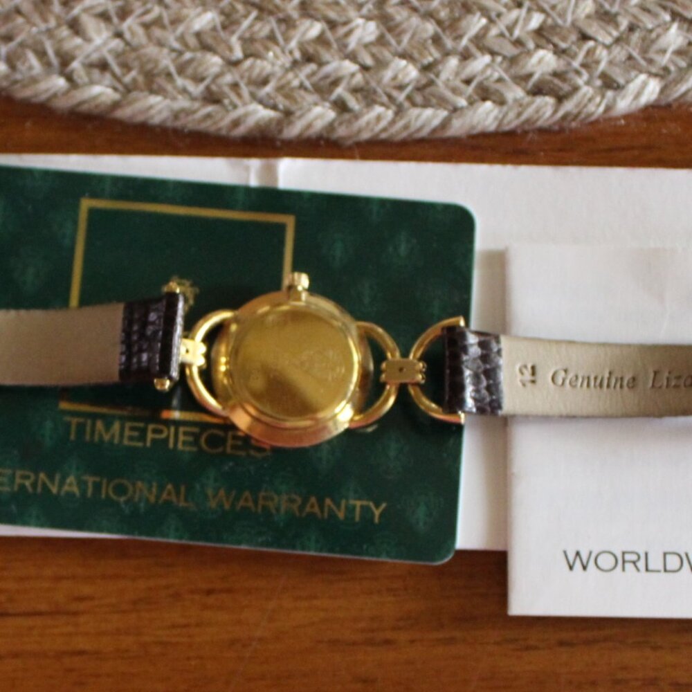 Women's Gucci Watch 6000L In great Shape - Picture 7 of 16
